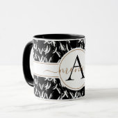Elegant Black Abstract Floral Gold Monogramed Mok (Voorkant links)
