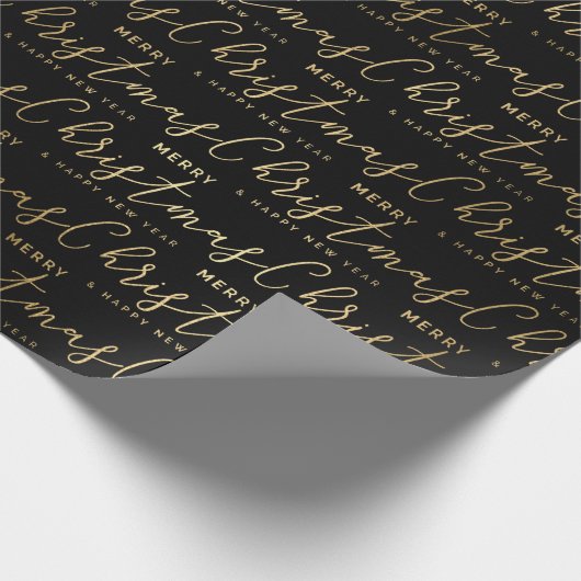 Elegant Black and Gold Script Merry Kerstmis Cadeaupapier (Hoek)