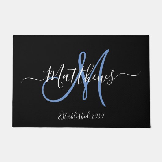 Elegant Black Blue Monogram Script Familienaam Deurmat (Voorkant)