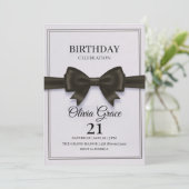 Elegant Black Bow Birthday Invitation (Debout devant)