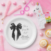 Elegant Black Bow Bridal Shower Papieren Bordje (Feest)