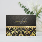Elegant Black en Gold Damask met Monogram RSVP (Staand voorkant)
