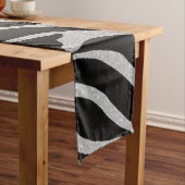 Elegant Black Glitter Silver Zebra Animal Print Medium Tafelloper (Voorbeeld)