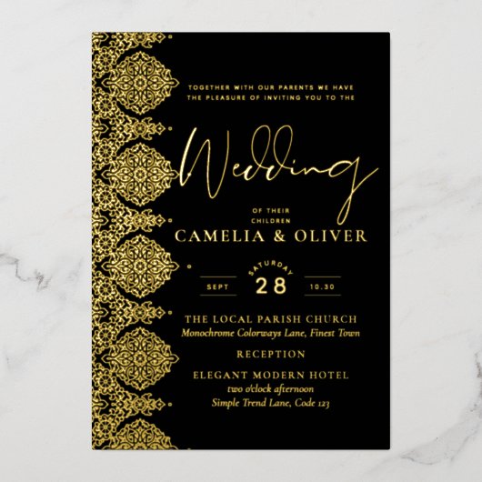 Elegant Black Gold Foil Lace Weddenschap Folie Uitnodiging (Voorkant)