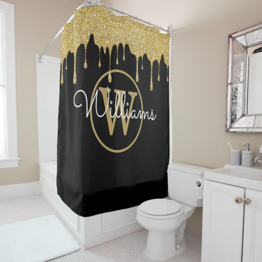 Elegant Black Gold Glitter Drift Monogram Script Douchegordijn (In situ)