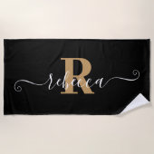 Elegant Black Gold Monogram Script Name Strandlaken (Voorkant)
