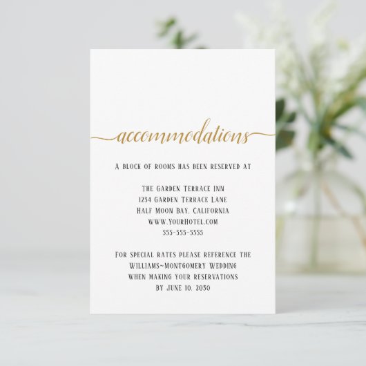 Elegant Black Gold Script Wedding Accommodations Informatiekaartje (Staand voorkant)