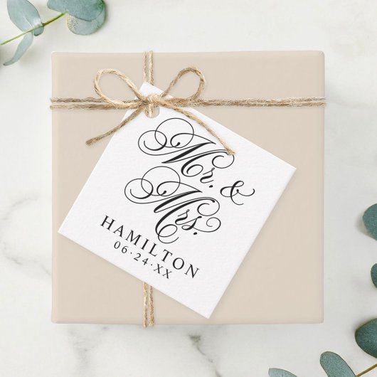 Elegant Black Mr en Mrs Script Custom Monogram Bedankjes Labels