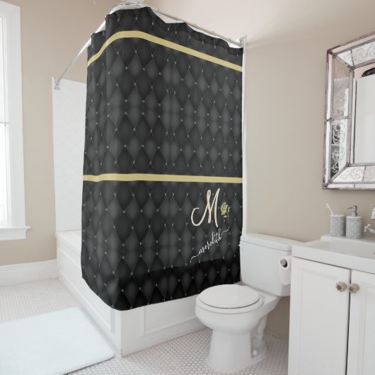 Elegant Black Pattern Gold Band Custom Monogram Douchegordijn (In situ)