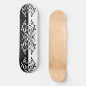 Elegant Black & White Abstracte Harlequin Style Skateboard (Voorkant)