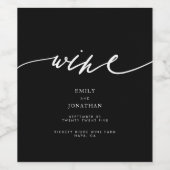 Elegant Black & White Modern Calligraphy Wedding Wijn Etiket (Enkel label)