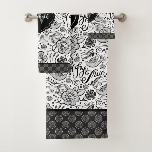 Elegant Black White Monogram Bad Handdoek (Insitu)