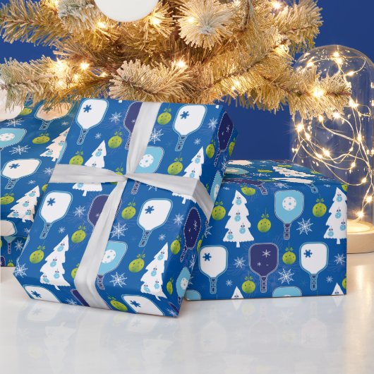 Elegant blauw en witte kerstpickleball cadeaupapier (Feestdagen)