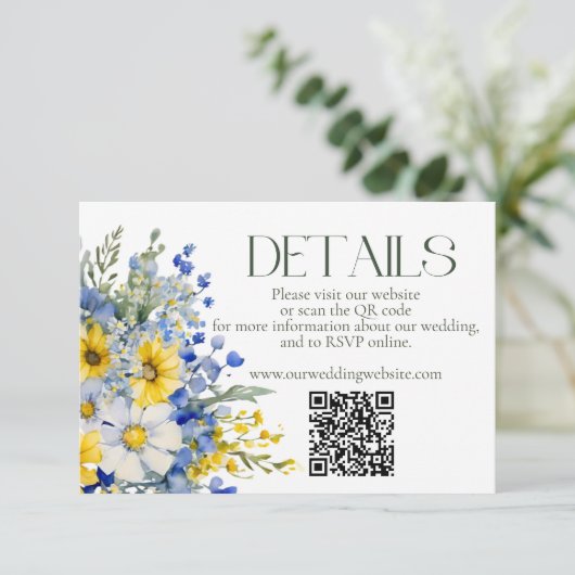 Elegant Blauw Geel Wildbloemen Bruiloft Details QR Informatiekaartje (Staand voorkant)