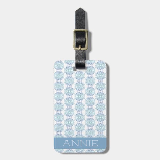 Elegant Blauw Mandala Patroon op Witte Naam Bagagelabel (Voorkant verticaal)