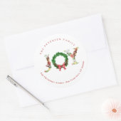 Elegant blije kerstcadeauadres ronde sticker (Envelop)