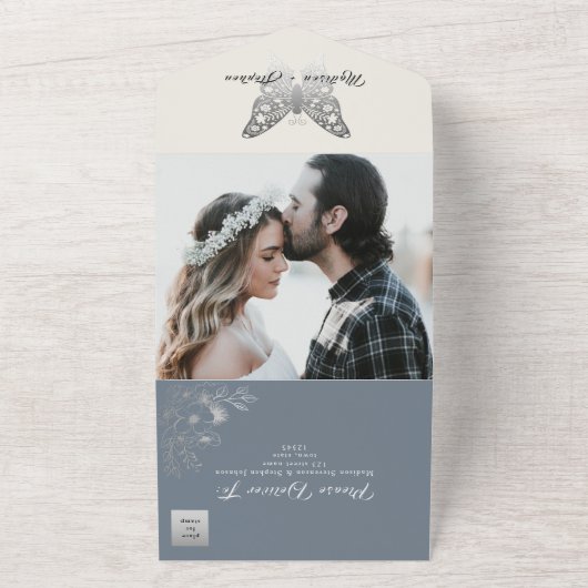 Elegant Bloemen Stoffig Blauw Bruiloft All In One Uitnodiging (Buitenkant)