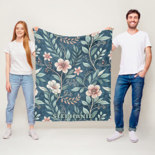 Elegant Bloempatroon met Roze & Crème Bloesems Fleece Deken