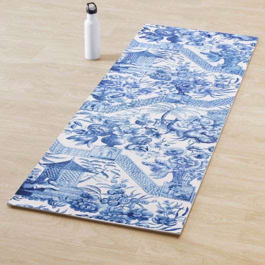 Elegant Blue en White Chinoiserie Yogamat (In situ)