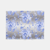 Elegant Blue Flowers op Silver Fleece (Voorkant (Horizontaal))