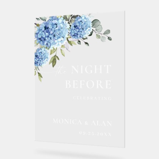 Elégant Blue Hydrangea Eucalyptus REHEARSAL DÎNER (Angle)