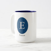 Elegant Blue Personalized Monogram Tweekleurige Koffiemok (Voorkant links)