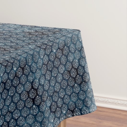 Elegant Blue Silver Geometric Pattern Kerstmis Tafelkleed (Voorbeeld)
