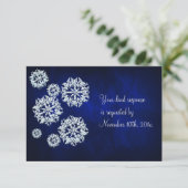 Élégant Blue Snowflake Mariage d'hiver RSVP (Debout devant)