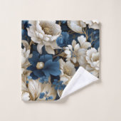 Elegant blue white flowers chic modern bath towel  (Gant de toilette)