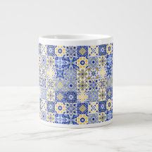 Elegant blue& white Portuguese Azulejo pattern 