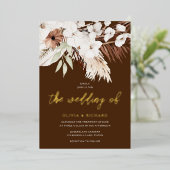 Elegant Bohemian White Floral Gold Wedding Folie Uitnodiging (Staand Voorkant)