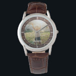 Élégant bois rustique Nom personnalisé Photo<br><div class="desc">Un cadeau parfait pour garder un souvenir pour le meilleur papa de tous les temps ! Cette montre rustique moderne présente une photo préférée avec votre nom personnalisé sur un panneau en bois brun foncé en arrière-plan.</div>