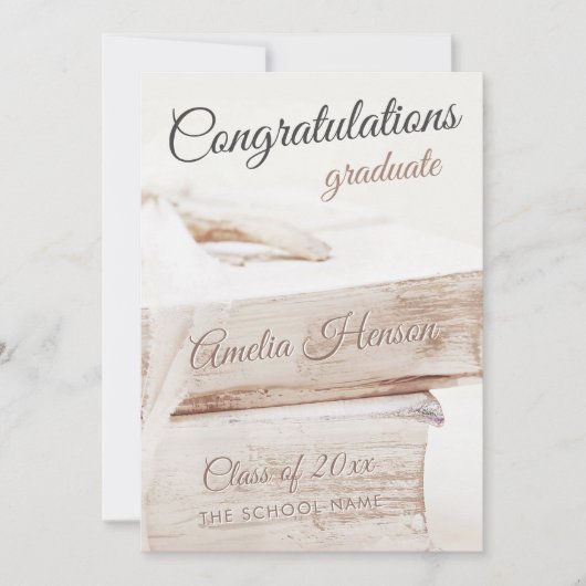 Elegant Book Stack Gefeliciteerd Afstuderen Feestdagenkaart (Voorkant)