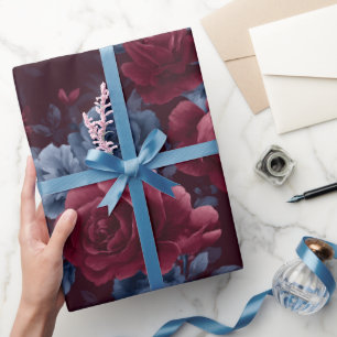 Elegant Bourgondiërroos Navy Bloemmotief Cadeaupapier
