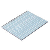 Élégant cahier bleu bébé rayé avec monogramme (Côté gauche)