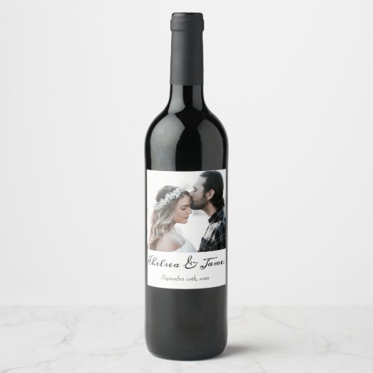 Elegant Calligraphy Photo Wedding Bottle Wijn Etiket (Voorkant)