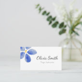 Élégant carte de visite de fleurs bleu aquarelle (Debout devant)