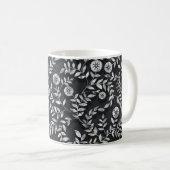 Elegant Chalkboard Floral Pattern Koffiemok (Voorkant rechts)