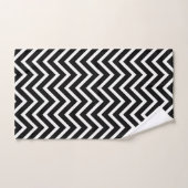 Elegant Chevron Pattern on Black and White (Serviette à main)