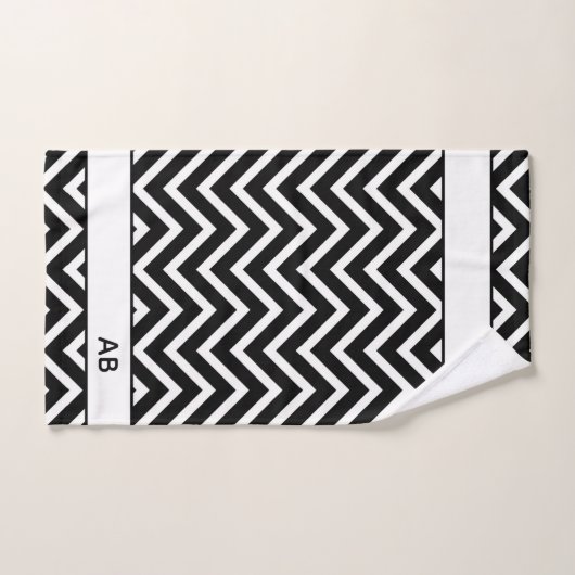 Elegant Chevron Pattern on Black White Monogrammed (Serviette à main)