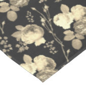 Elegant Chic Beige Rozen Floral on Black Tafelkleed (Gekanteld)