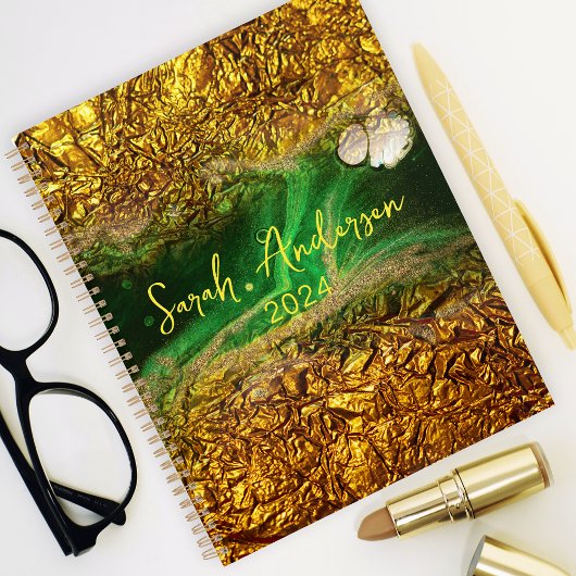 Élégant Chic Gold Metallic Phuile verte Année 2024