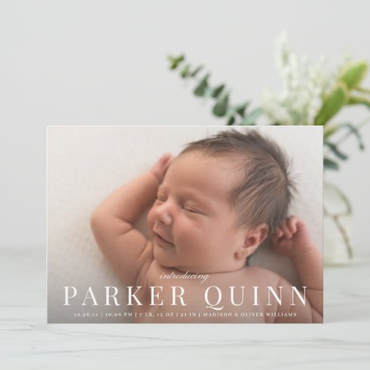 Elégant Chic Typographie Faire-part de naissance p (Debout devant)