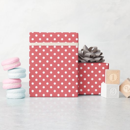 Elegant Coral Pink Red Polka Dots Patroon Cadeaupapier (Baby Shower)