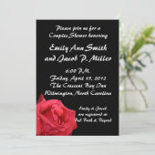 Élégant Couples de Rose Rouge Douche Invitations (Debout devant)