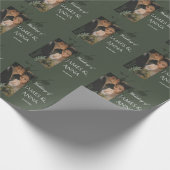 Elegant customizable olive green wedding  cadeaupapier (Hoek)