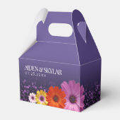 Elegant Daisies met Paarse Glitter Wedding Bedankdoosjes (Achterkant)