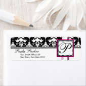 Élégant Damask Monogram P Chic Étiquettes (En situation)