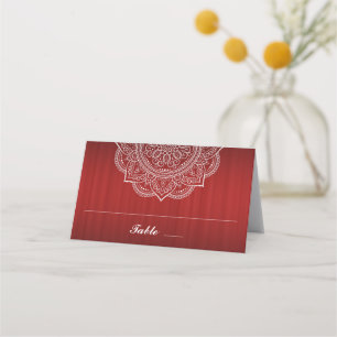 Elegant Deep Red en White Paisley Indian Wedding