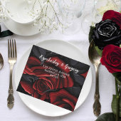 Elegant donkerrood gotisch Roos op Black One Photo All In One Uitnodiging